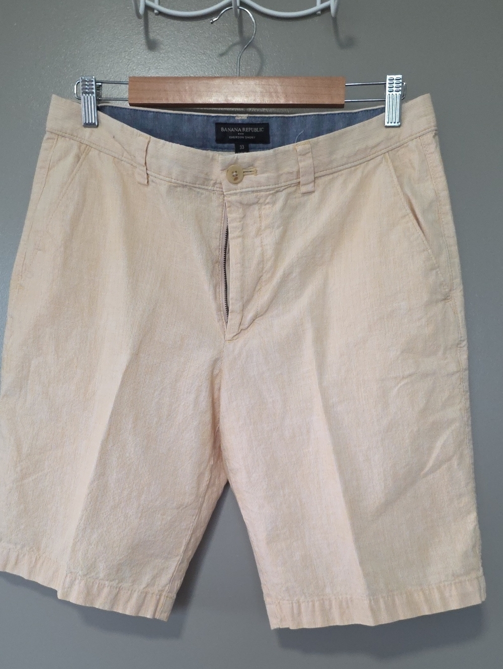 Banana Republic Men's Yellow Size 33 Linen-Blend Flat Front Shorts